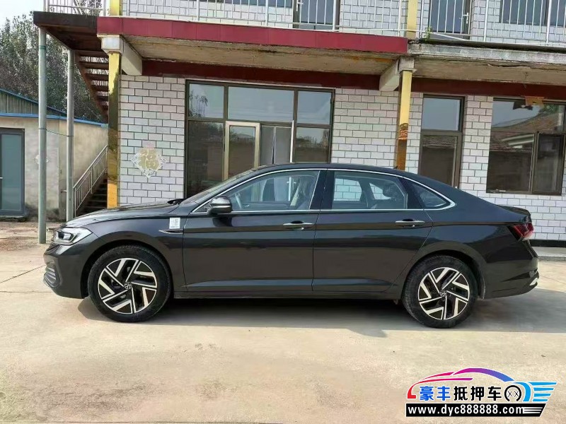 25年大众速腾轿车抵押车出售