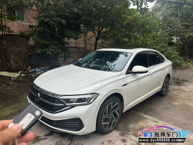 25年大众速腾轿车抵押车出售