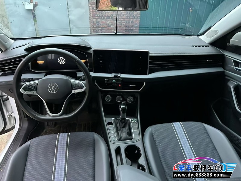 25年大众速腾轿车抵押车出售