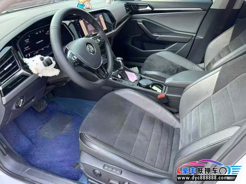 21年大众速腾轿车抵押车出售