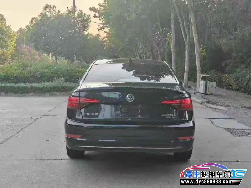 22年大众速腾轿车抵押车出售