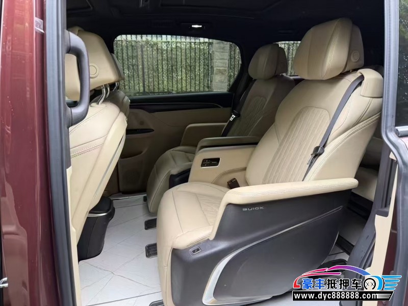 22年别克GL8轿车抵押车出售