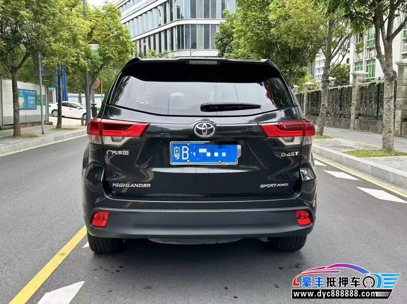 22年丰田汉兰达轿车抵押车出售