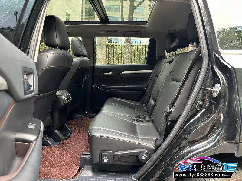 22年丰田汉兰达轿车抵押车出售