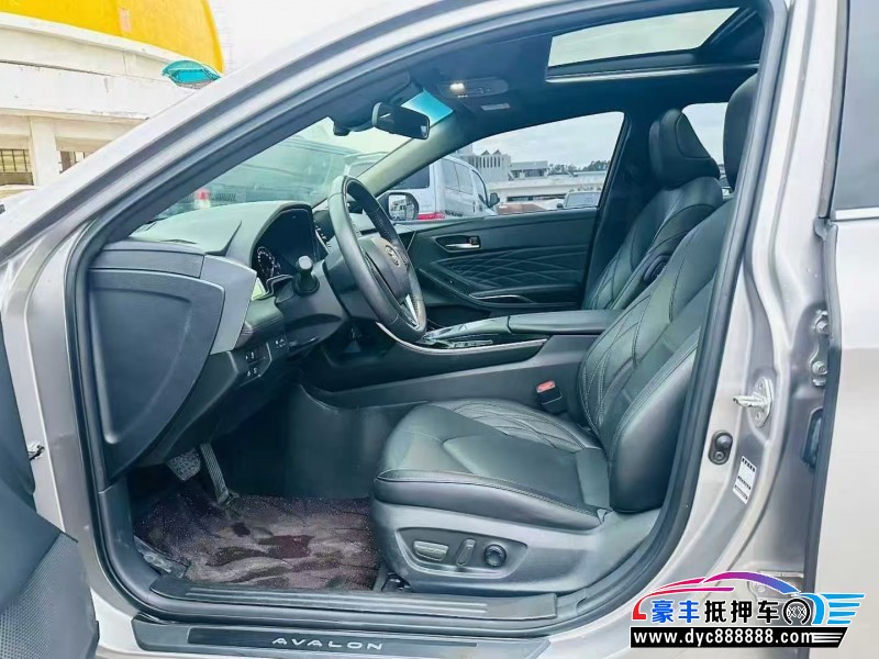 21年丰田亚洲龙轿车抵押车出售