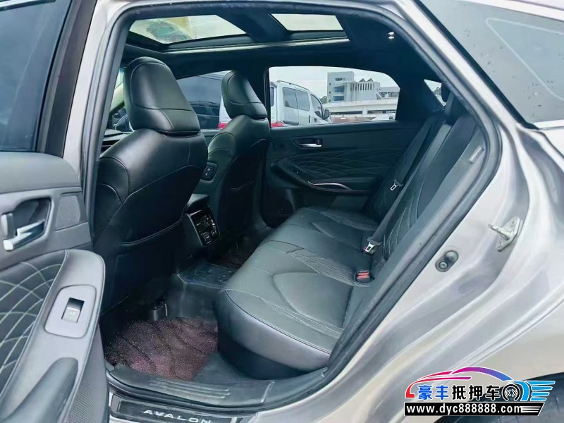 21年丰田亚洲龙轿车抵押车出售