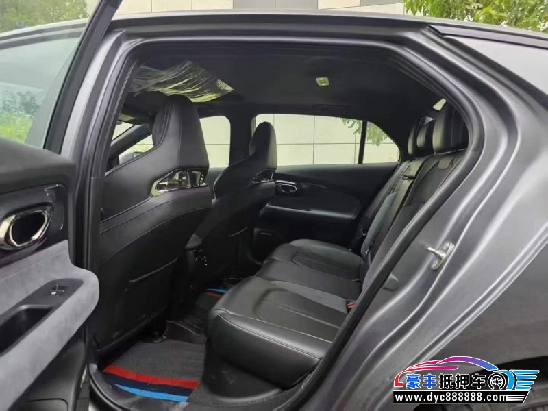 24年传祺影豹轿车抵押车出售