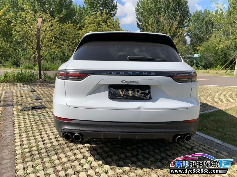 18年保时捷卡宴SUV抵押车出售