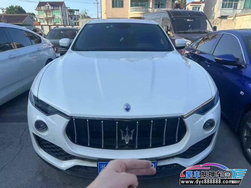 21年玛莎拉蒂莱万特轿车抵押车出售