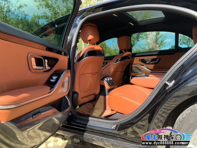 22年奔驰S轿车抵押车出售