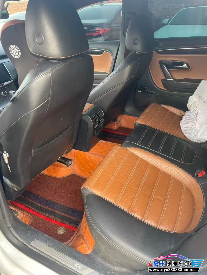 15年大众CC轿车抵押车出售