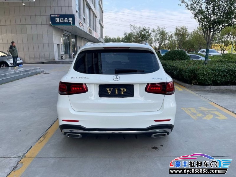 21年奔驰GLC轿车抵押车出售
