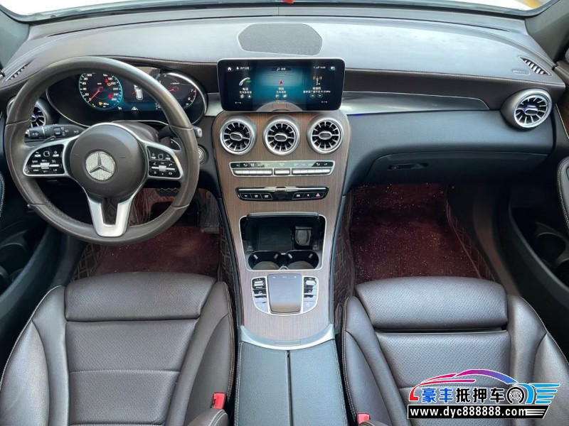 21年奔驰GLC轿车抵押车出售