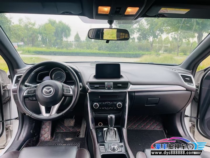 17年马自达CX-4轿车抵押车出售