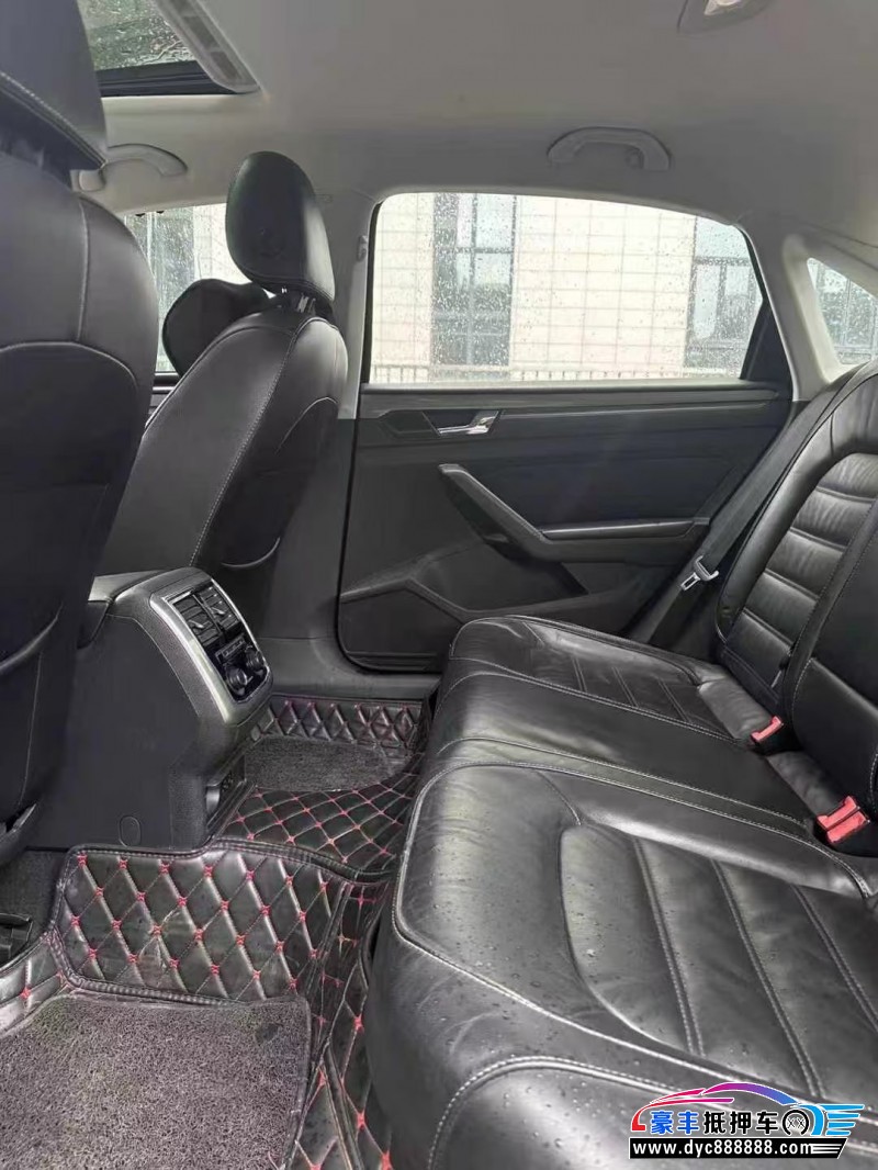 16年大众迈腾轿车抵押车出售