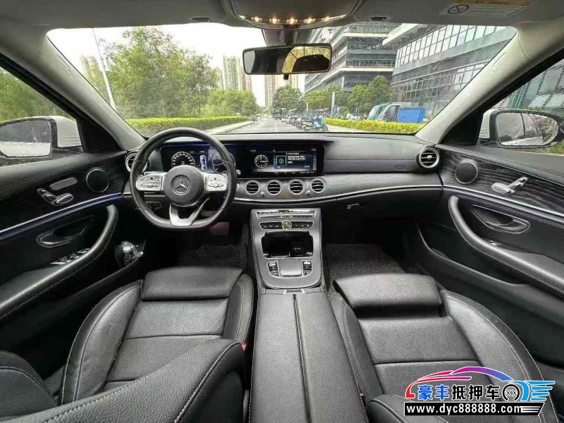 19年奔驰E轿车抵押车出售