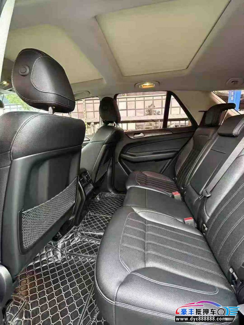 17年奔驰GLE轿车抵押车出售