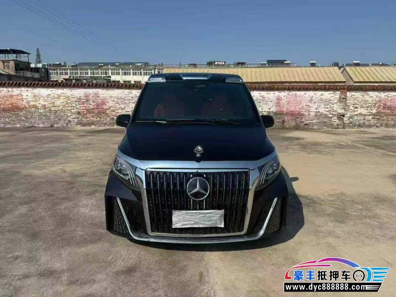 24年奔驰威霆轿车抵押车出售