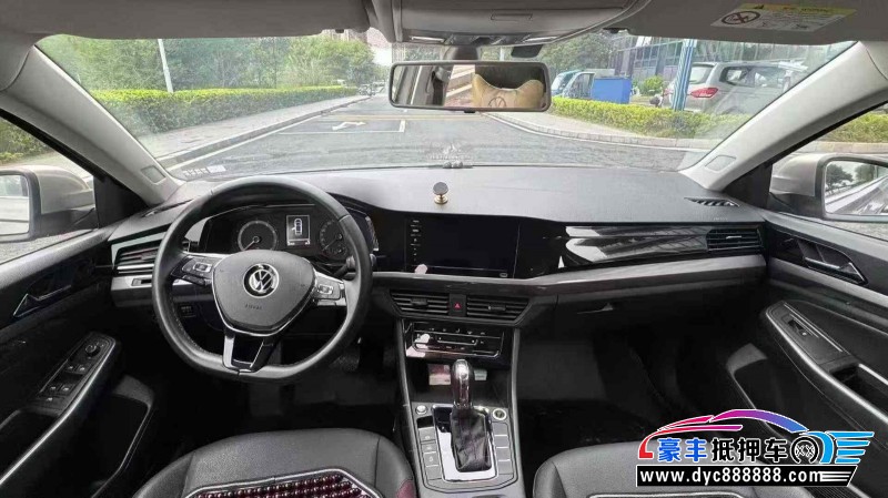 22年大众宝来轿车抵押车出售