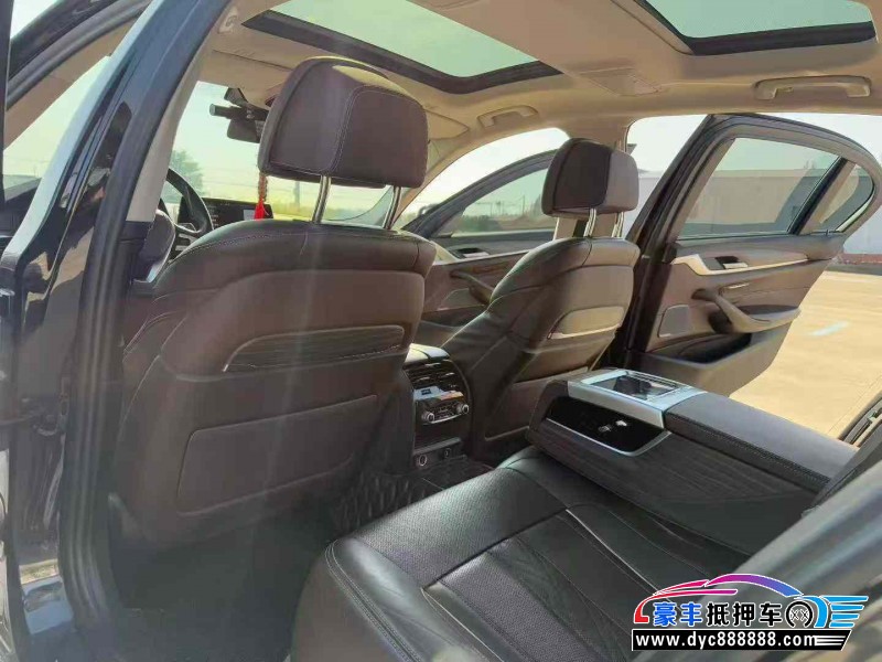 19年宝马5系轿车抵押车出售