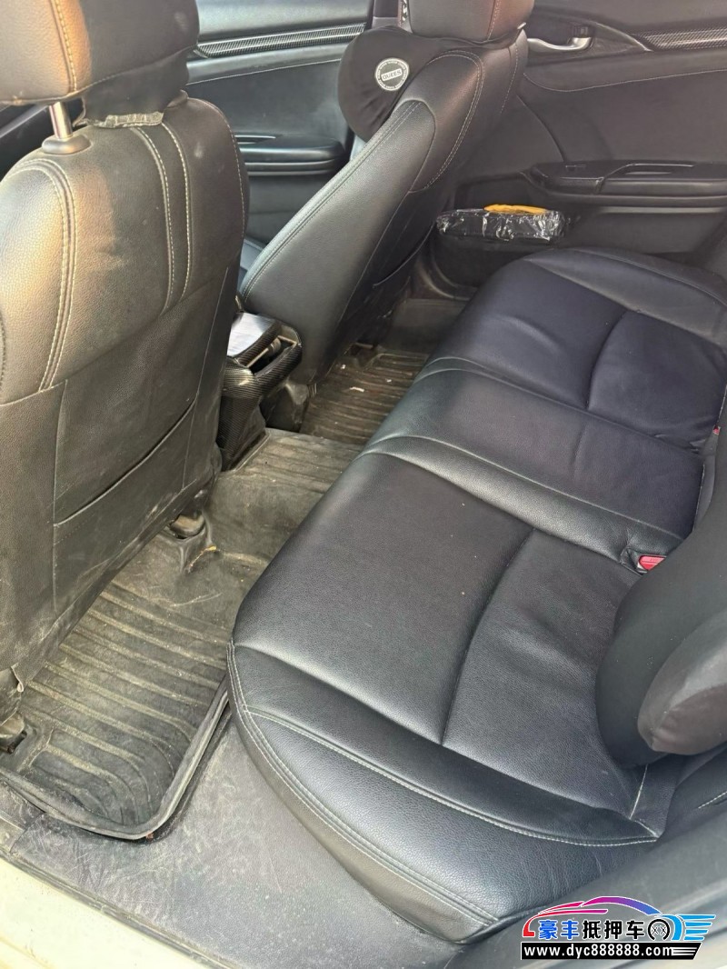 16年本田思域轿车抵押车出售