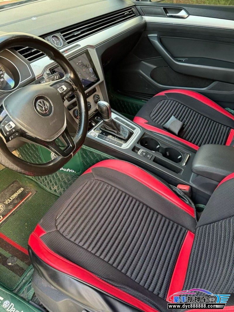 18年大众迈腾轿车抵押车出售