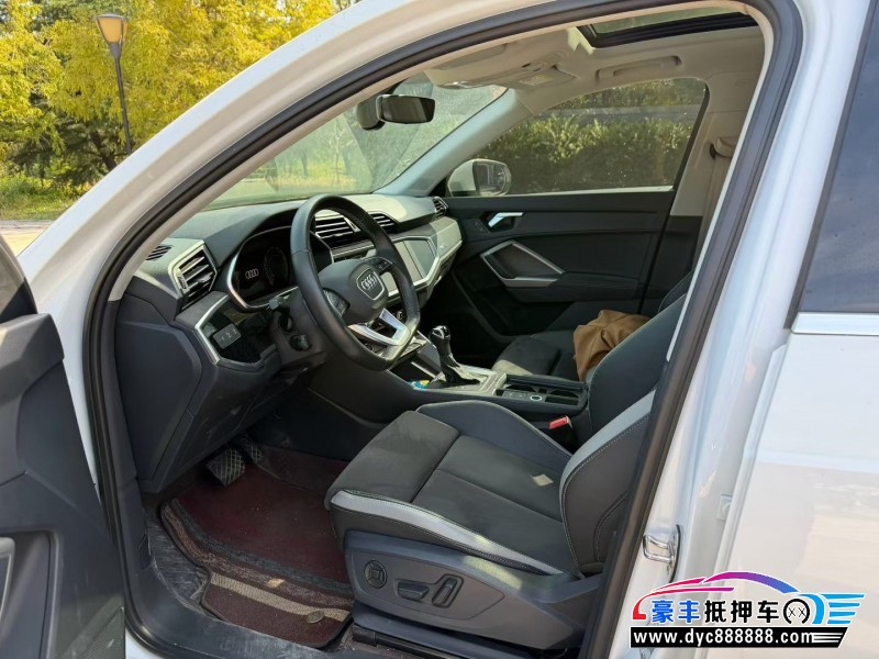 23年奥迪Q3轿车抵押车出售