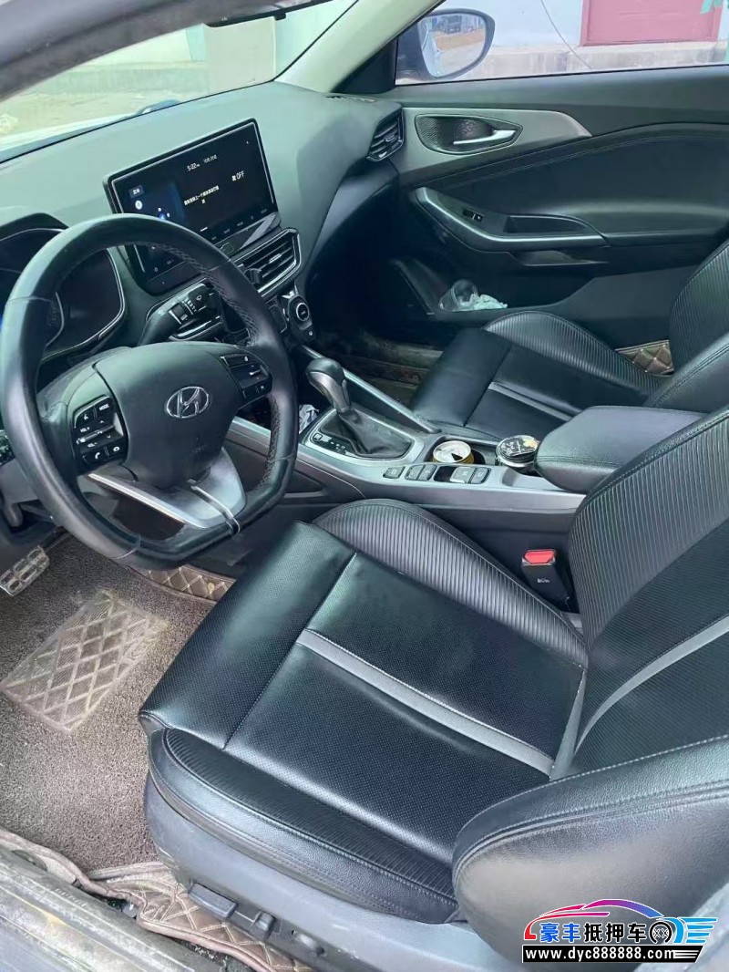 20年现代菲斯塔轿车抵押车出售