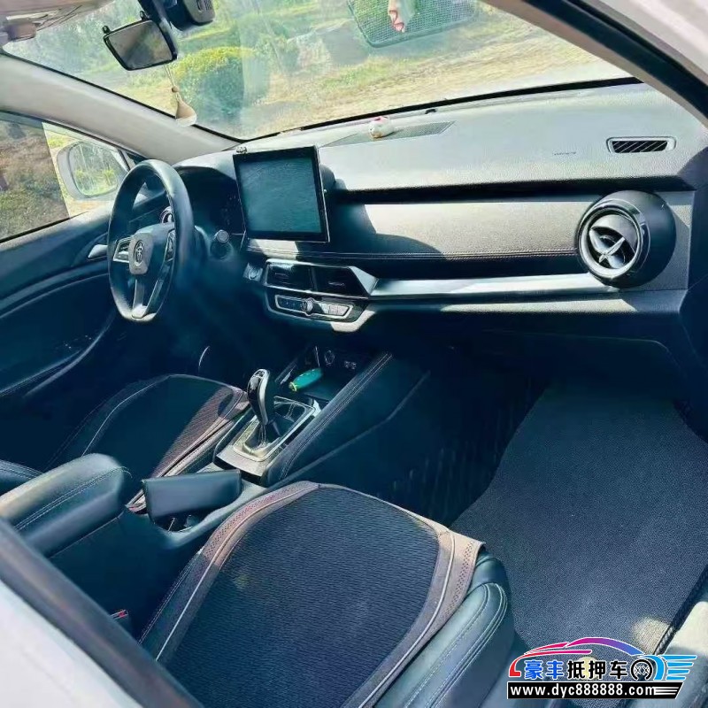 20年比亚迪宋轿车抵押车出售