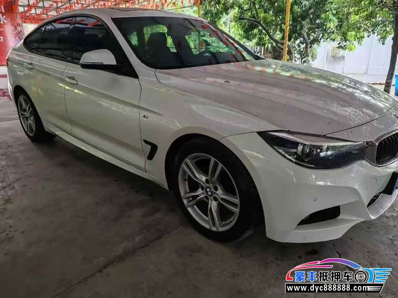 20年宝马3系轿车抵押车出售