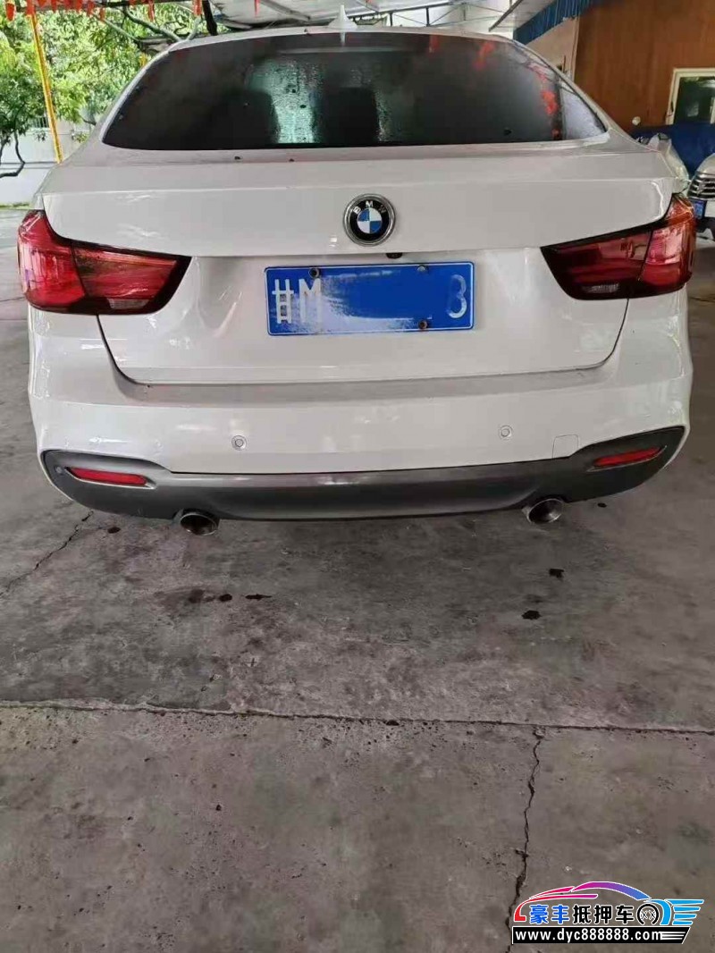 20年宝马3系轿车抵押车出售
