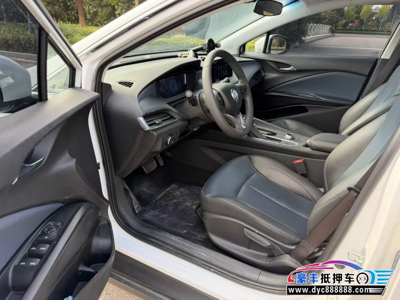 24年别克微蓝轿车抵押车出售