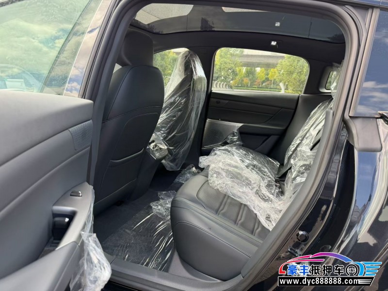 25年东风奕派007轿车抵押车出售