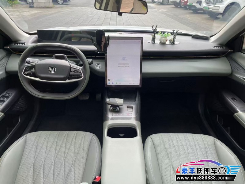 23年长安逸达轿车抵押车出售