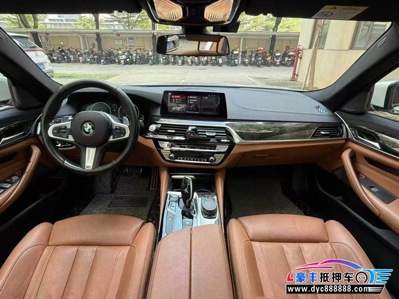 20年宝马5系轿车抵押车出售