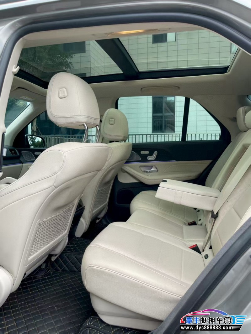 20年奔驰GLE轿车抵押车出售