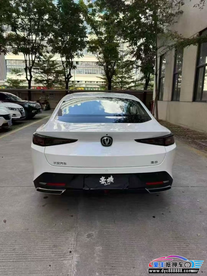 24年长安逸动轿车抵押车出售