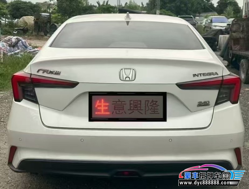 23年本田雅阁轿车抵押车出售