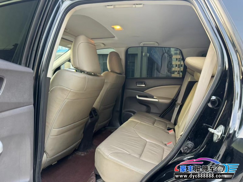 13年本田CR-V轿车抵押车出售