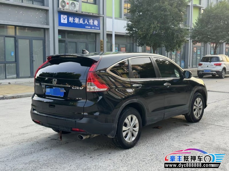 13年本田CR-V轿车抵押车出售