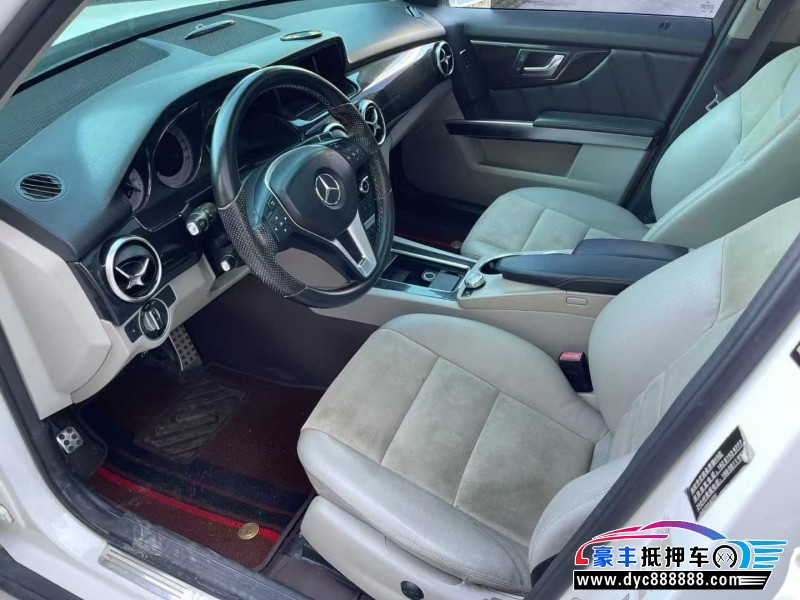 15年奔驰GLK轿车抵押车出售