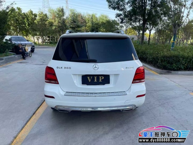 15年奔驰GLK轿车抵押车出售