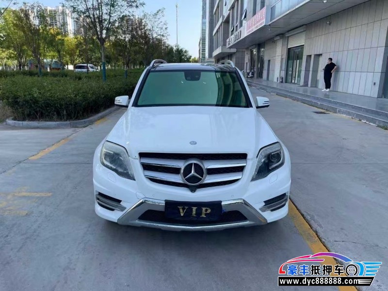 15年奔驰GLK轿车抵押车出售