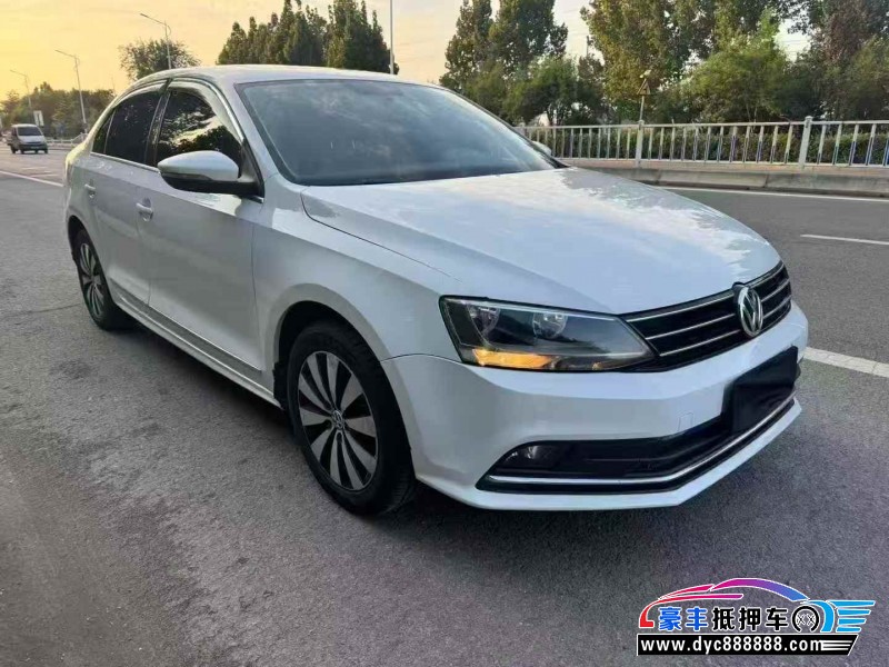 17年大众速腾轿车抵押车出售