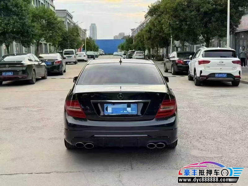 11年奔驰C轿车抵押车出售