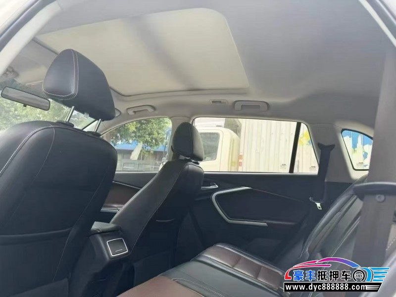 18年北汽幻速S6轿车抵押车出售