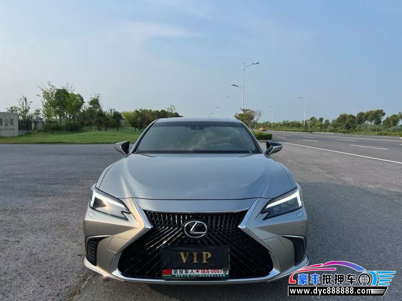 24年雷克萨斯ES轿车抵押车出售