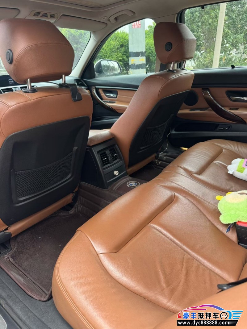 13年宝马3系轿车抵押车出售