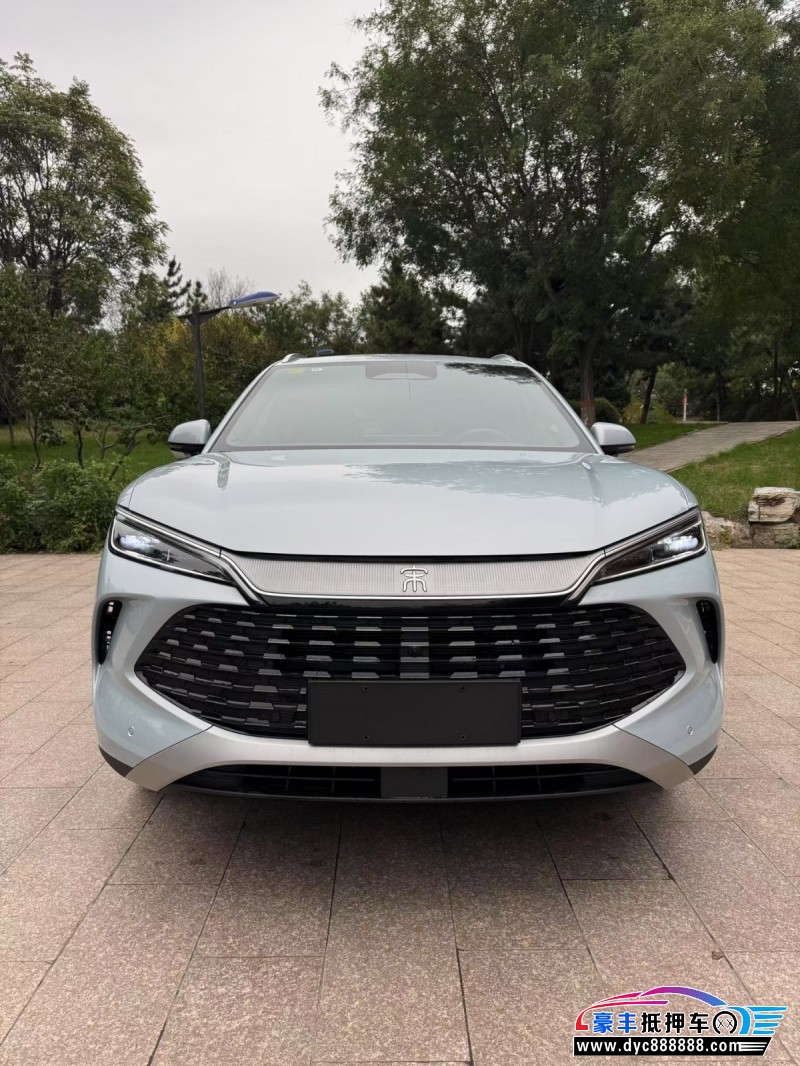 25年比亚迪宋轿车抵押车出售