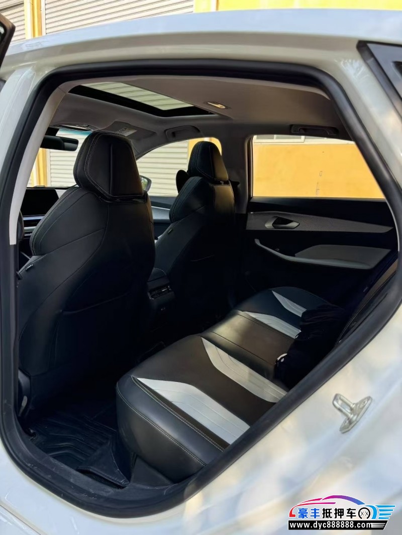 23年吉利缤瑞轿车抵押车出售